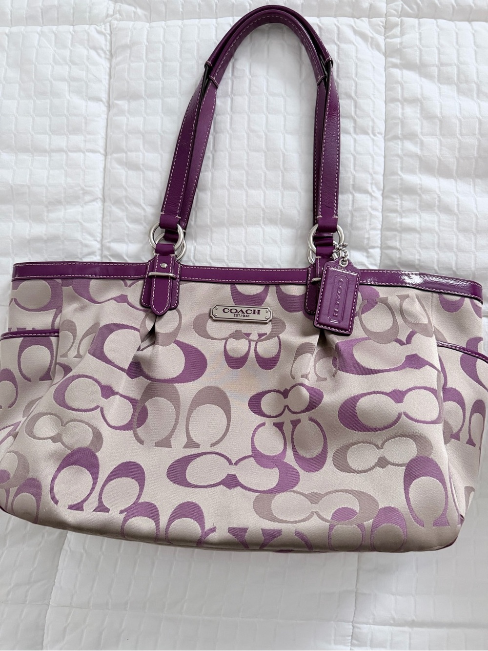 Coach Gallery Optic Signature Tote (Style F20444)